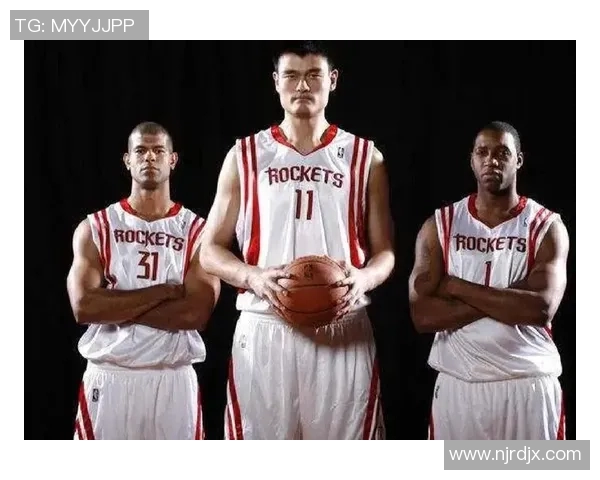 火箭队姚明2010赛季的辉煌与挑战：篮球巨星的传奇之路